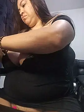 LucyDiamonds1 online show from February 17, 2026, 9:17 am