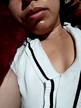 tulipsexy online show from October 26, 2025, 10:25 pm