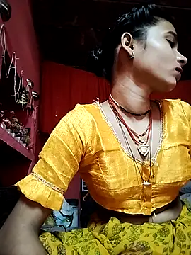 Snapshot of R_Roshni chatting on October 2, 2025, 5:14 am R Roshni online show from October 2, 2025, 5:14 am