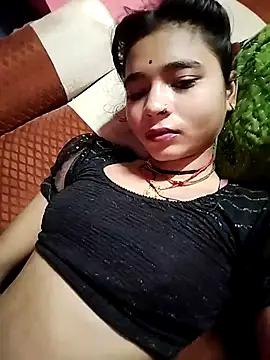 Snapshot of R_Roshni chatting on October 4, 2025, 12:08 am R Roshni online show from October 4, 2025, 12:08 am