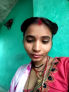 Snapshot of R_Roshni chatting on October 16, 2025, 8:37 am R Roshni online show from October 16, 2025, 8:37 am