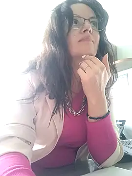 ValeriaLove43211 online show from September 30, 2025, 11:26 am