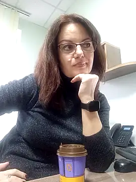 ValeriaLove43211 online show from November 26, 2025, 8:15 am