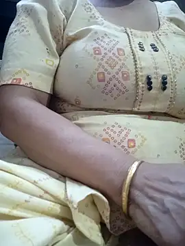 Snapshot of Jeya_thakur chatting on April 24, 2026, 5:32 am Jeya thakur online show from April 24, 2026, 5:32 am