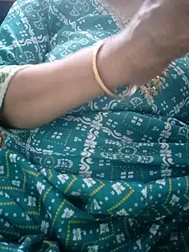 Snapshot of Jeya_thakur chatting on May 10, 2026, 5:56 am Jeya thakur online show from May 10, 2026, 5:56 am