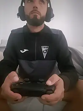 ismaelmaldonado1988 online show from November 4, 2025, 11:09 am