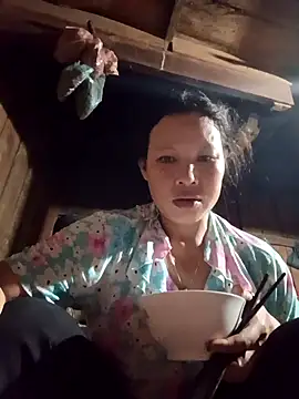 callistra online show from September 21, 2025, 1:24 pm