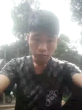 Snapshot of Nhyy_xx chatting on October 17, 2025, 5:10 am Nhyy xx online show from October 17, 2025, 5:10 am