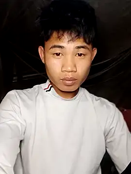 Snapshot of Nhyy_xx chatting on April 22, 2026, 11:12 am Nhyy xx online show from April 22, 2026, 11:12 am
