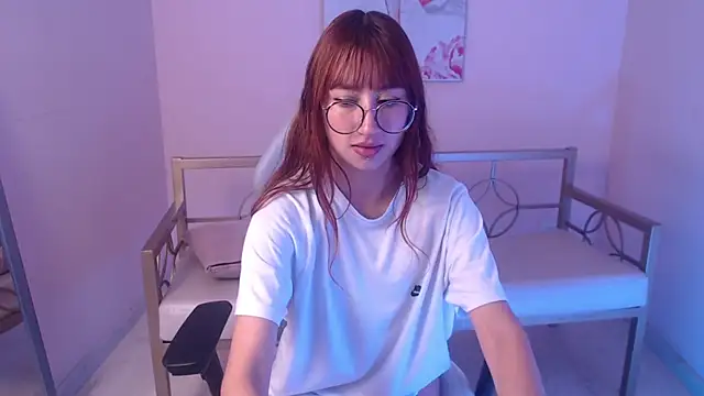 gaby angel  online show from September 19, 2025, 12:50 pm
