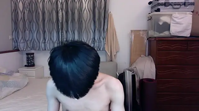 kai101010 online show from October 28, 2025, 3:58 pm