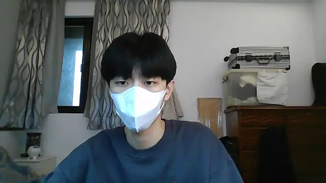 kai101010 online show from January 12, 2026, 5:01 am