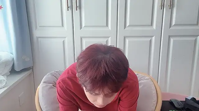 xlong00099 online show from October 4, 2025, 5:05 am