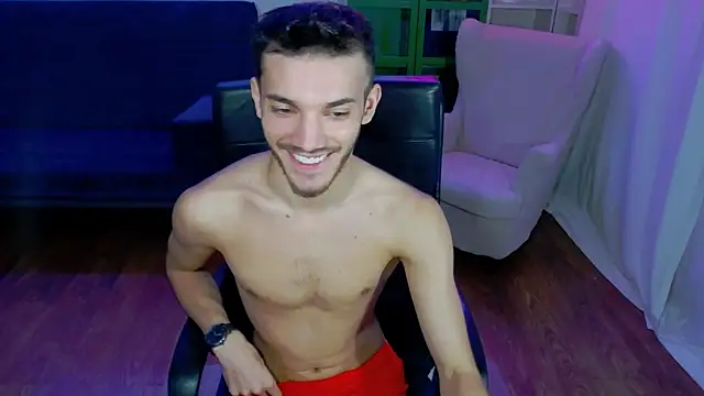 Snapshot of DominicValente chatting on October 26, 2025, 4:46 pm DominicValente online show from October 26, 2025, 4:46 pm