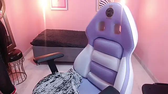 Bunny poison online show from September 24, 2025, 8:23 pm