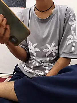 sassyishhu76 online show from October 26, 2025, 6:41 am