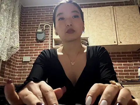 EmmaLeexth online show from September 24, 2025, 6:55 pm