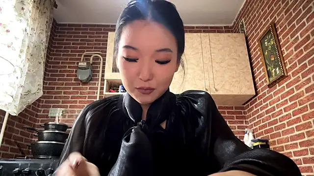 EmmaLeexth online show from March 20, 2026, 11:37 am