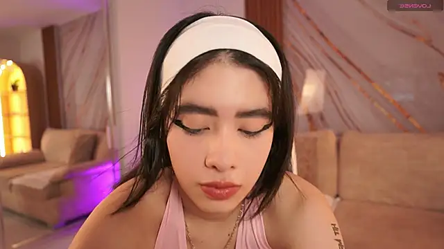 Snapshot of BillieBrownn chatting on April 24, 2026, 7:05 pm BillieBrownn online show from April 24, 2026, 7:05 pm