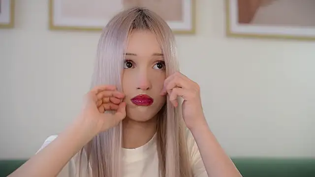 Laura Obsidian online show from September 30, 2025, 7:46 am