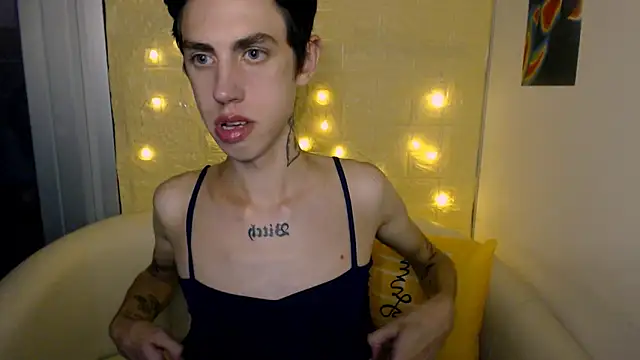 AlexNaughty14 online show from September 18, 2025, 2:52 pm