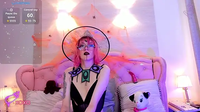 Rossiie Hunt  online show from October 11, 2025, 4:27 pm