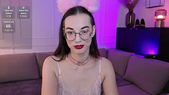 EmmaJakson online show from September 27, 2025, 2:11 pm