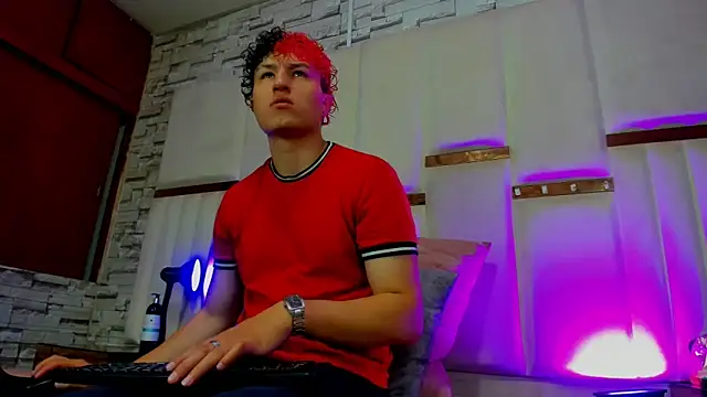 ANLLELOAndANGELA online show from November 11, 2025, 4:29 pm