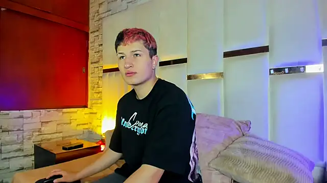 ANLLELOAndANGELA online show from February 8, 2026, 3:48 pm