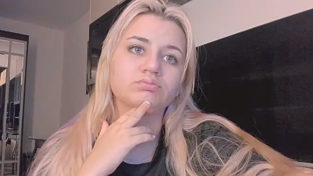 BarbaraSiren online show from November 4, 2025, 4:50 pm