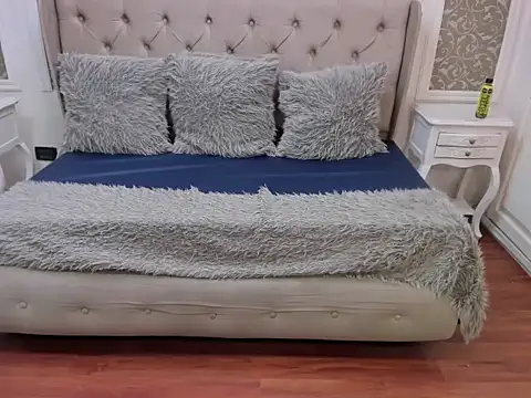 ivet hall online show from October 5, 2025, 3:05 am