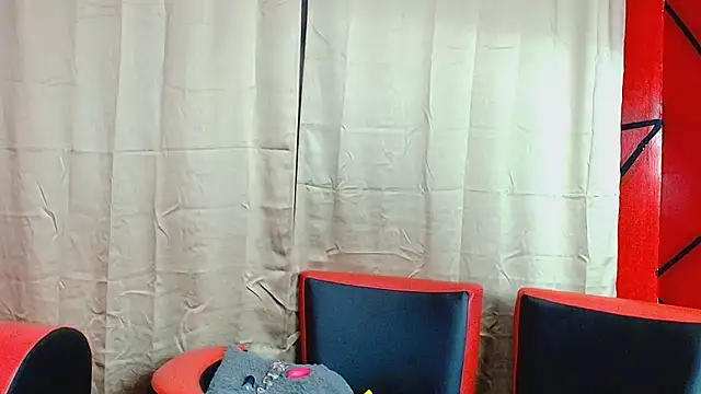 Selenegomezz online show from January 10, 2026, 8:21 pm