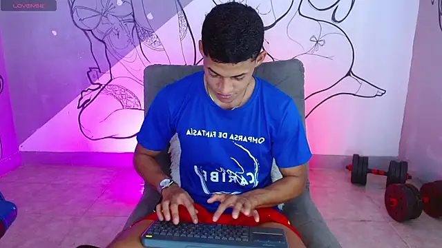 deivid bigcock1 online show from March 31, 2026, 7:03 pm