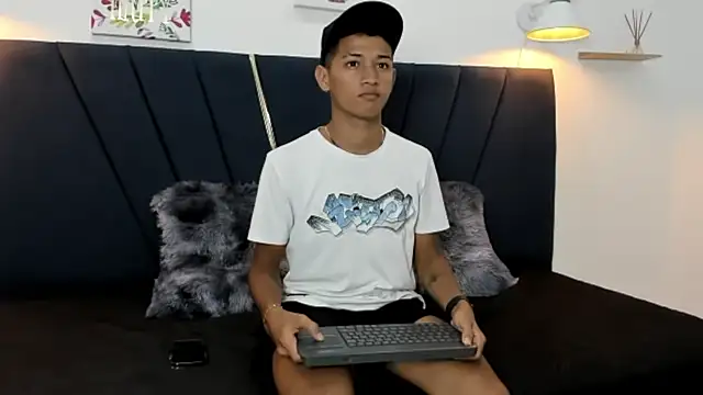 nirox cum23 online show from September 24, 2025, 3:32 am