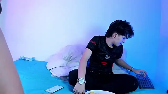 nicocoox online show from December 19, 2025, 2:07 am