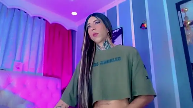 Julia Bulette1 online show from April 12, 2026, 1:43 am