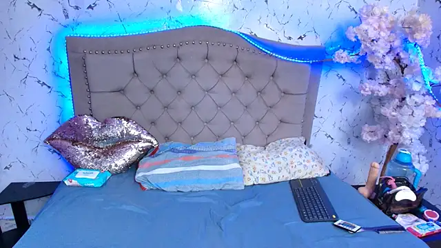 Carolina Sweet1 online show from January 7, 2026, 7:05 pm