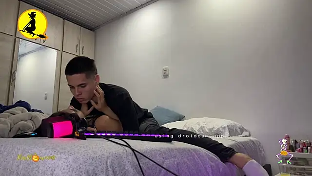 vipxxx2 online show from October 26, 2025, 6:52 am