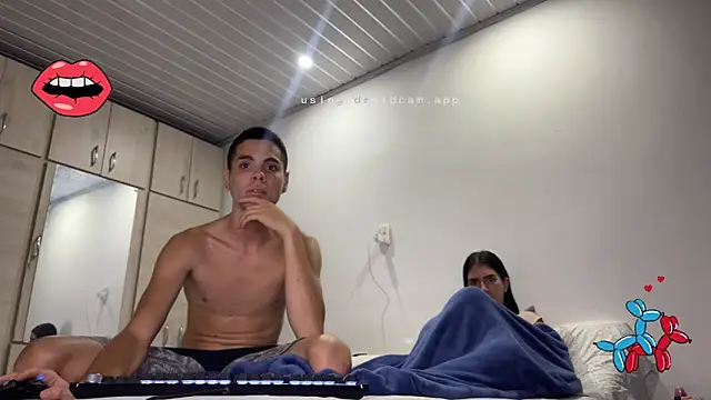 vipxxx2 online show from November 2, 2025, 4:37 am