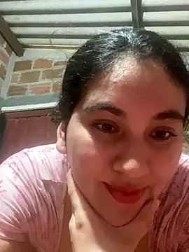 lunasexyhot18 online show from September 19, 2025, 6:41 pm