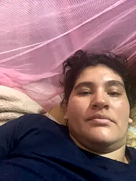 lunasexyhot18 online show from October 30, 2025, 8:31 pm