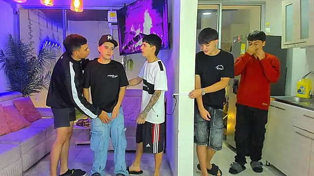 Houseofwarrios online show from April 12, 2026, 6:07 am