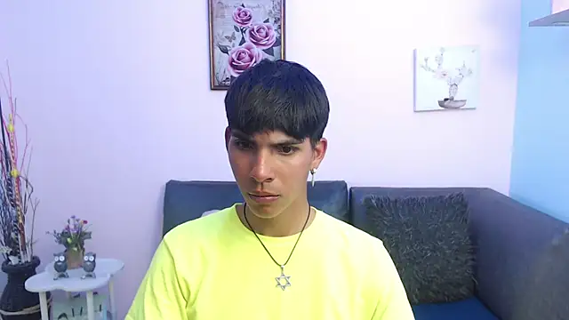 Snapshot of David_925_ chatting on September 21, 2025, 3:52 am David 925 online show from September 21, 2025, 3:52 am