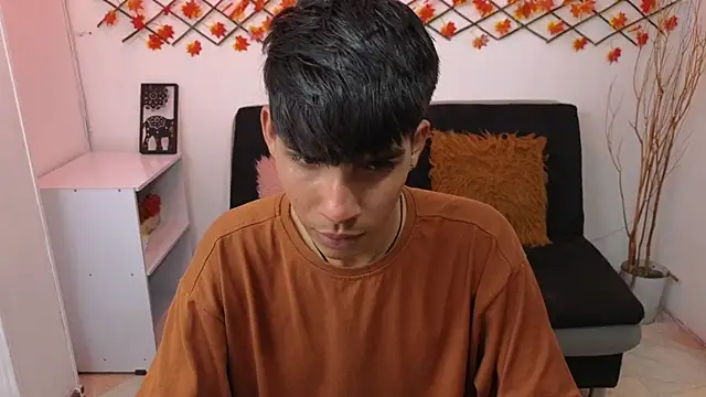 Snapshot of David_925_ chatting on October 15, 2025, 7:58 pm David 925 online show from October 15, 2025, 7:58 pm