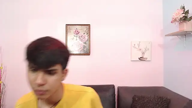 Snapshot of David_925_ chatting on October 28, 2025, 3:21 am David 925 online show from October 28, 2025, 3:21 am