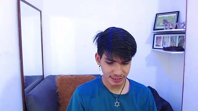 Snapshot of David_925_ chatting on November 4, 2025, 4:11 am David 925 online show from November 4, 2025, 4:11 am