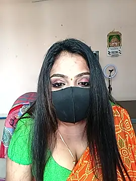 Snapshot of queendivya chatting on May 8, 2026, 5:57 am queendivya online show from May 8, 2026, 5:57 am