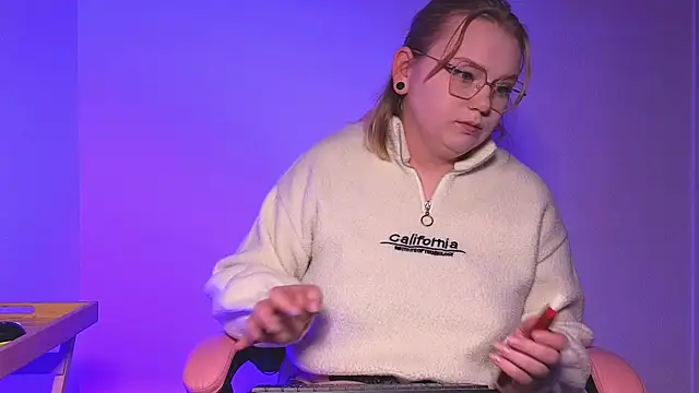 lame cat online show from October 2, 2025, 12:28 am