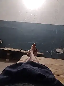 VickyMonster5 online show from November 2, 2025, 6:43 pm