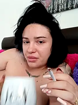 mariabloom9 online show from November 3, 2025, 7:20 am